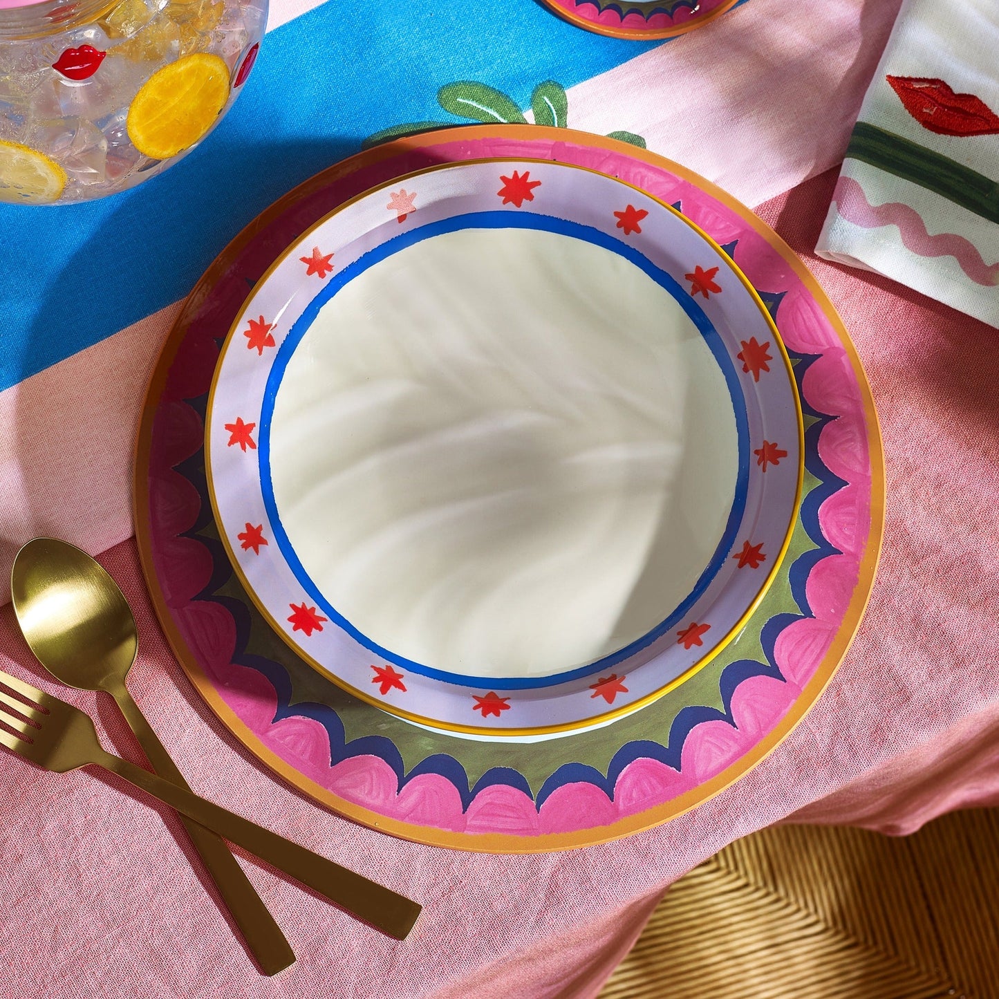 Electric Coast Red Star Pasta Bowl - Set of 4
